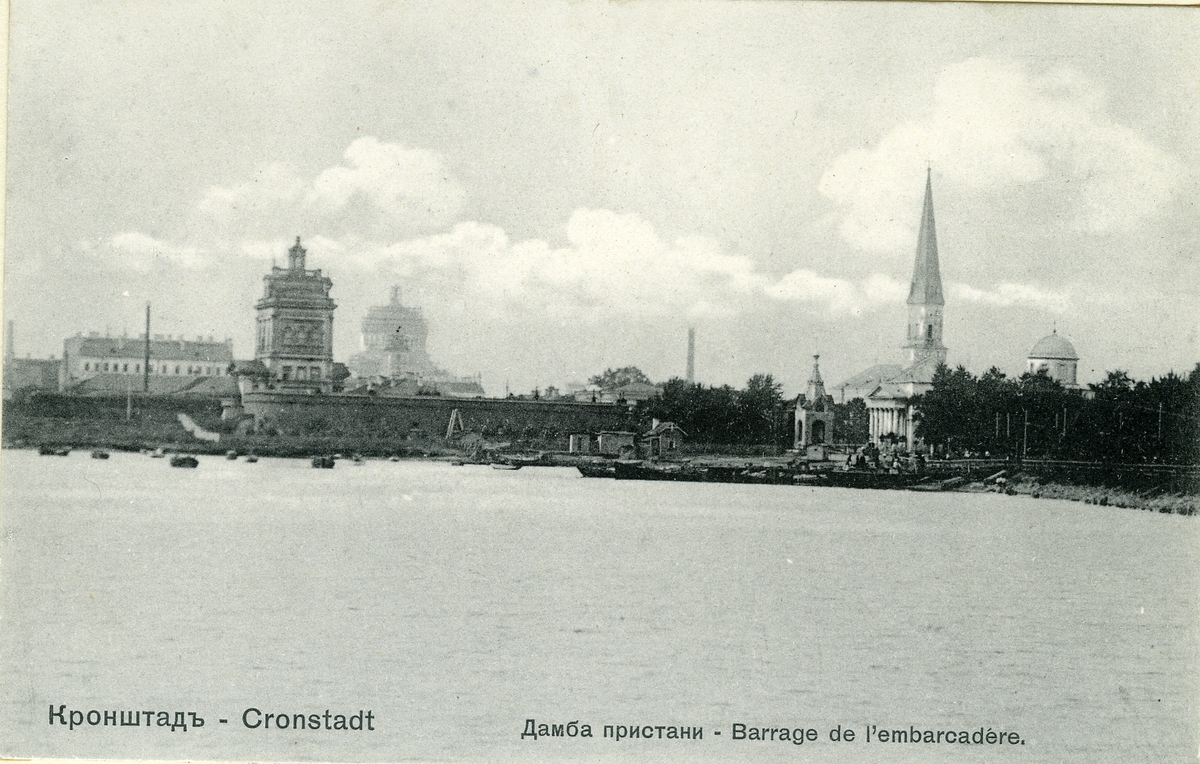 Kronstadt, stad och örlogsstation för ryska östersjöflottan.
