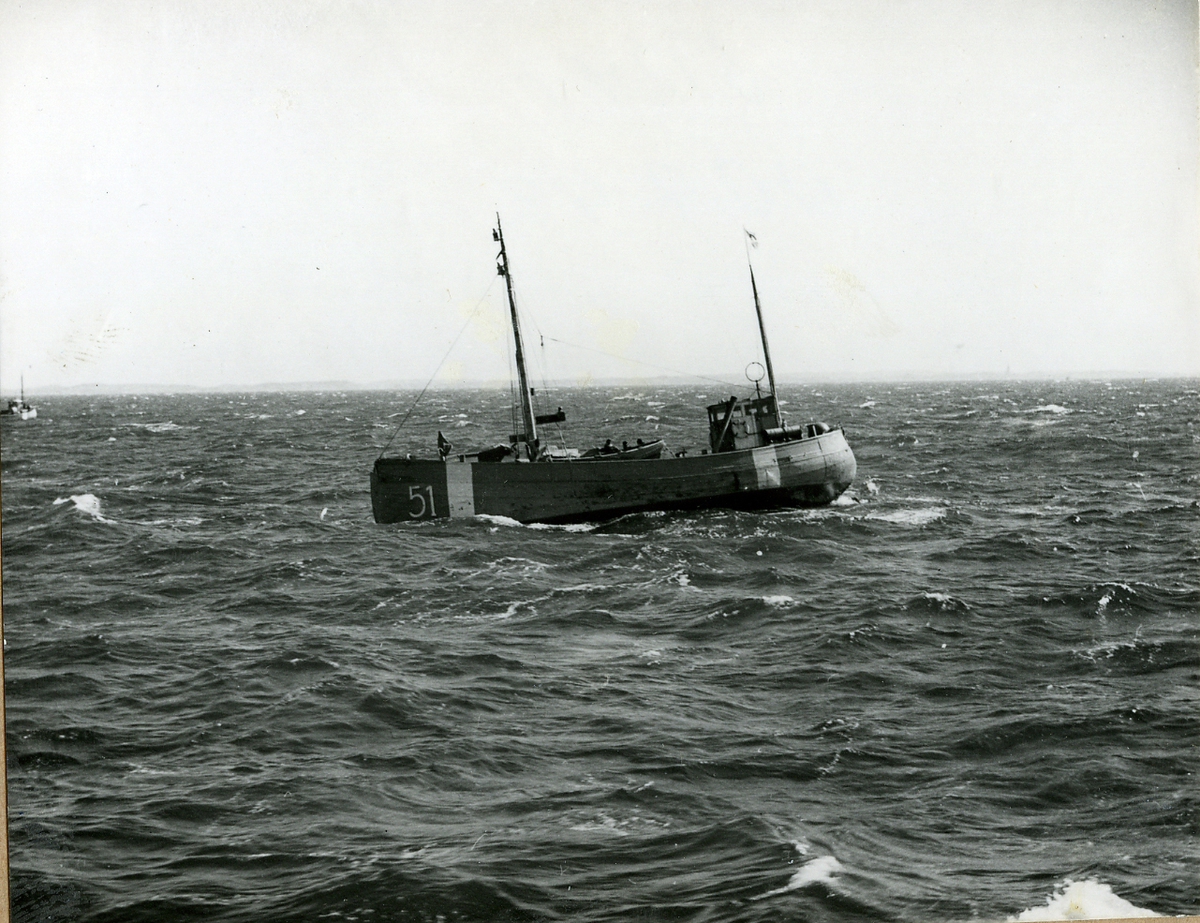 Hjälpvedettbåt 351 (GG 307 ) Poseidon.