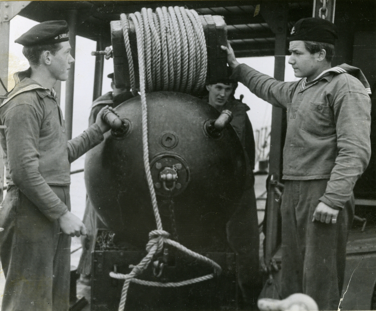 Minaggregat, övningar vid Flottans Sjömansskola Karlskrona.