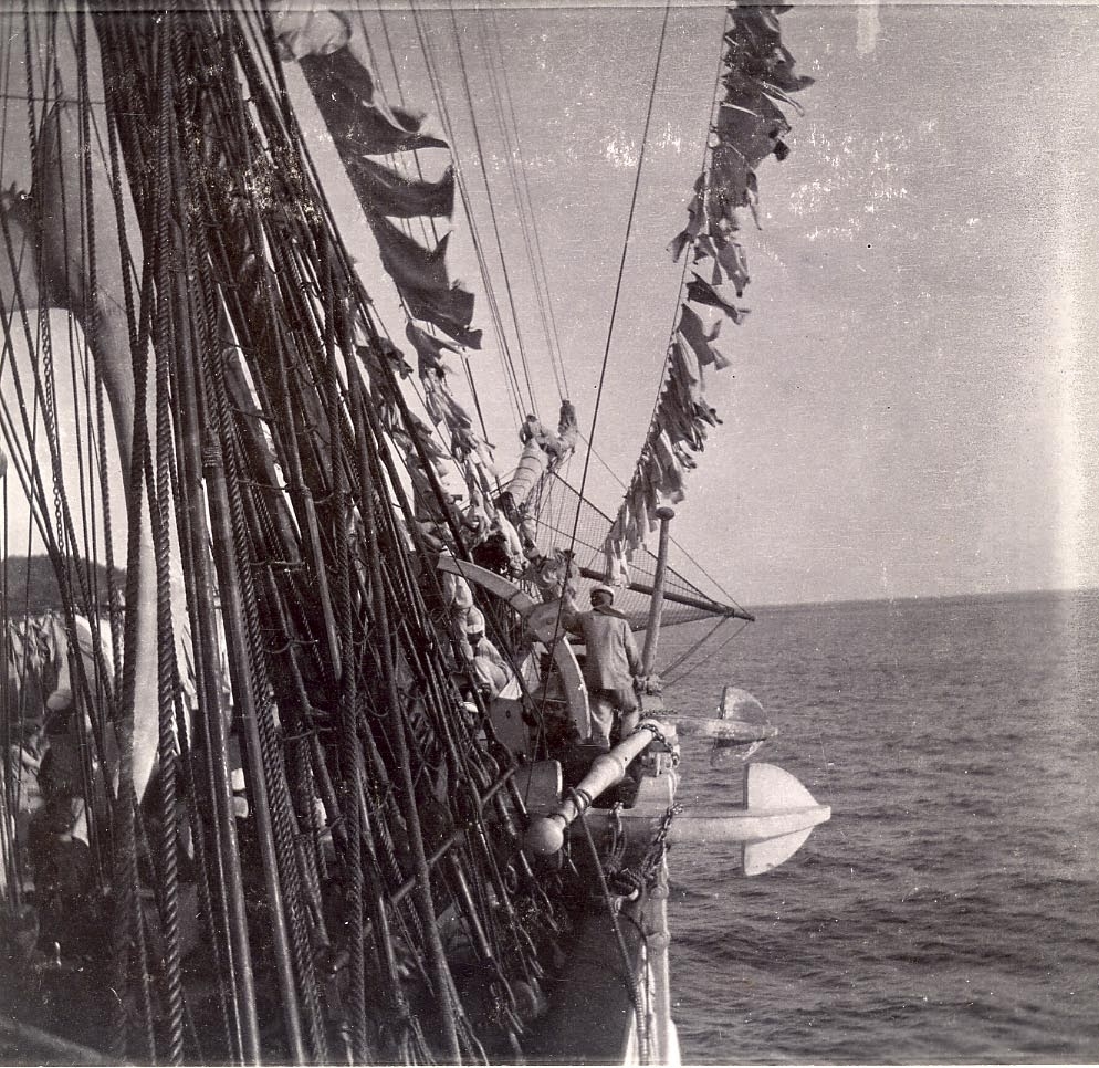 Långresan 22/10 1902 - 18/4 1903. Chef: KK1. H.D.M. Hamilton, Sek.: Kapt. H.W.M. Krusenstierna.
Kojtvätt.