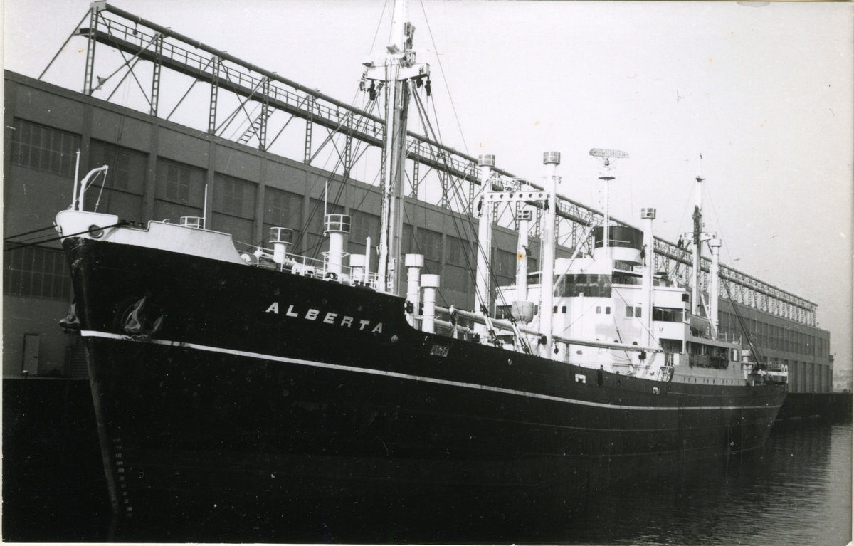 Ägare:/1962-72/: General Shipping Inc. Hemort: Monrovia.