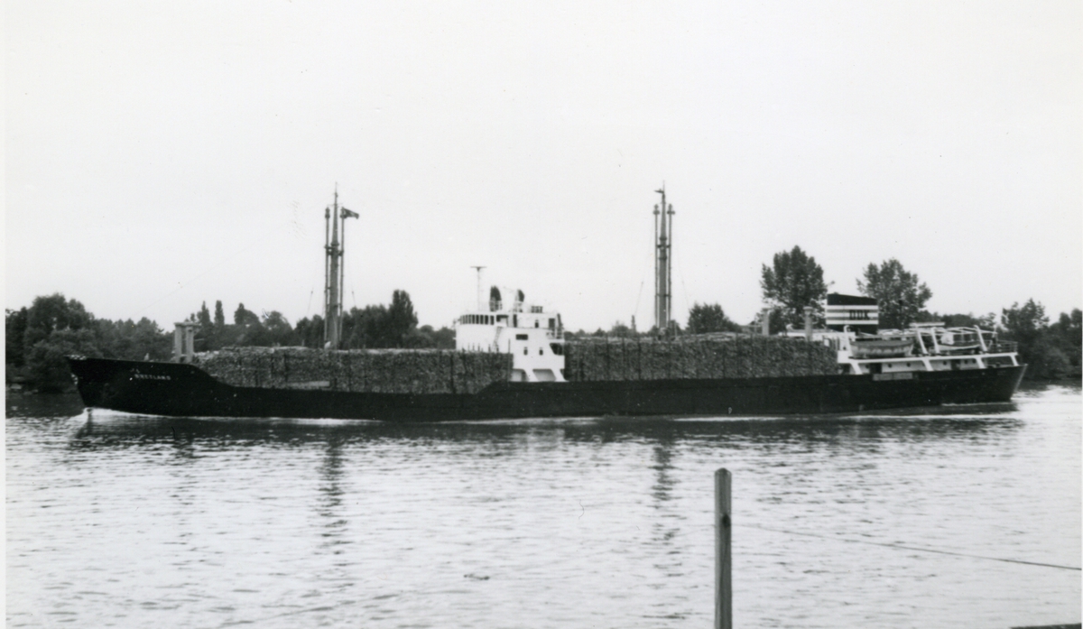 Ägare:/1968-71/: Etelä-Suomen Laiva O/Y. Hemort: Helsingfors.