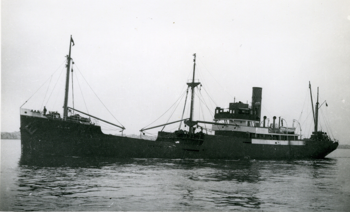 Ägare:/  -38/: Scandinavian Shipping Co. Ltd. Hemort: Glasgow.