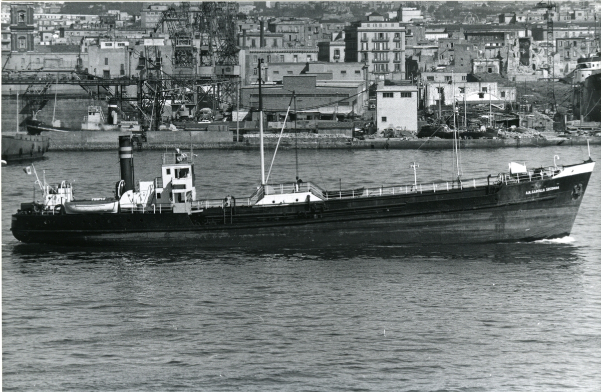 Ägare:/1962-70/: Augusto Garolla & Co. Hemort: Napoli.