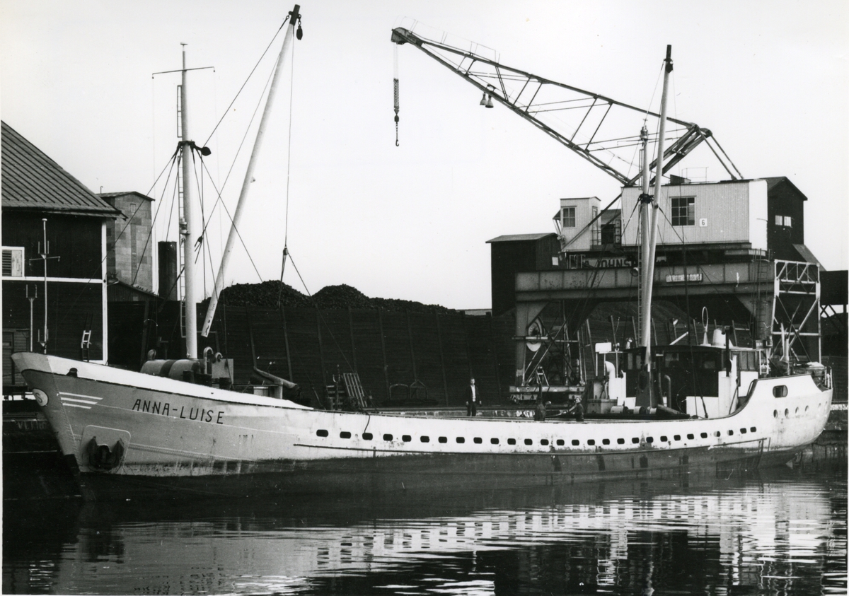 Ägare:/1957-68/: Hermann & Heinrich Schepers. Hemort: Duisburg-Ruhrort.