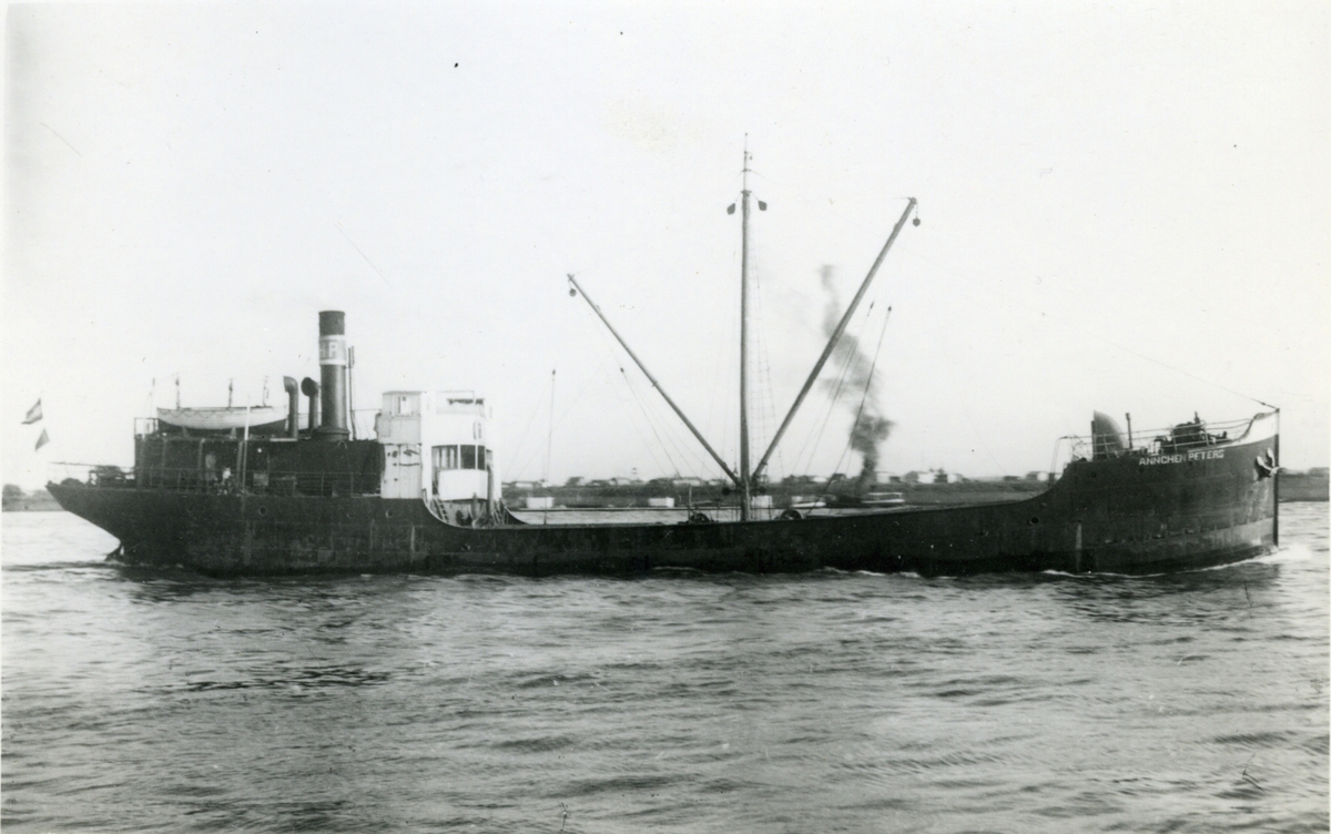 Ägare:/1937-60/: H. Peters O.H.G. Hemort: Hamburg.