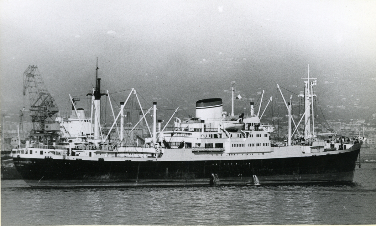Ägare:/1957-77/: Italia S.p.A. di Navigazione. Hemort: Genova.