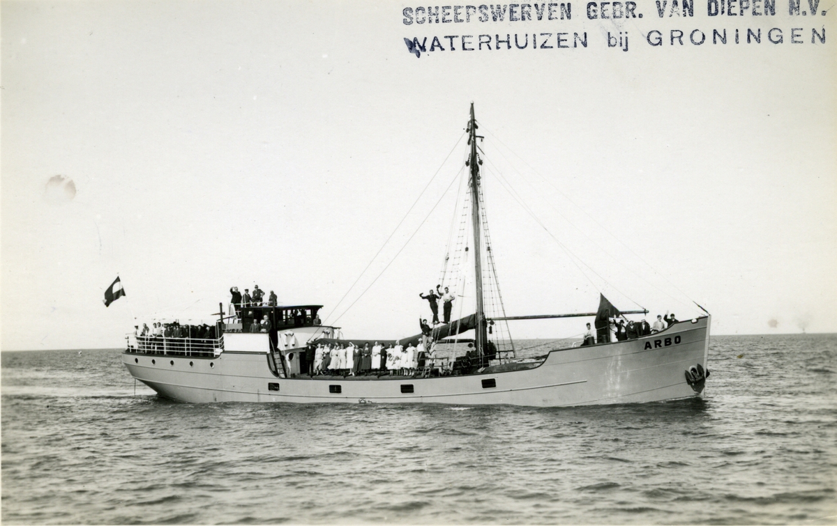 Ägare:/1933-42 och 1945-55/: J. de Boer. Hemort: Delfzilj.