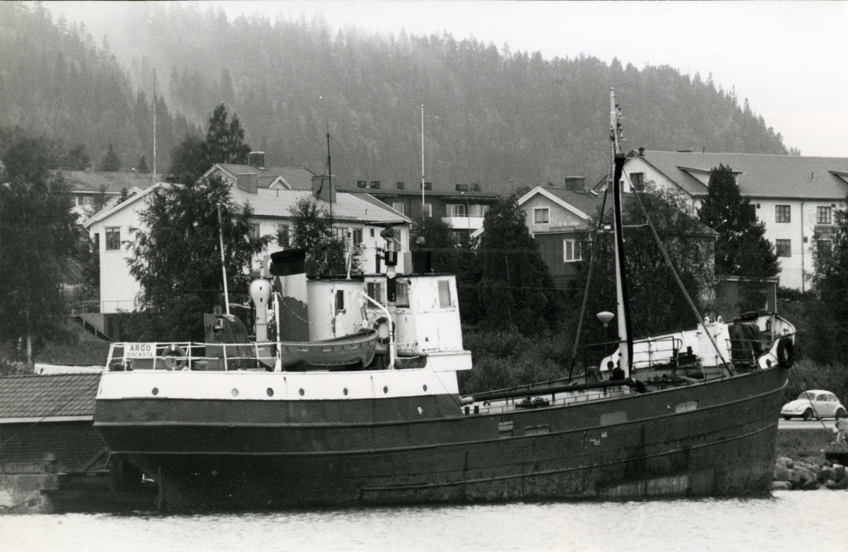 Ägare:/1923-52/: Ångfartygs AB Göta Kanal. Hemort: Göteborg.