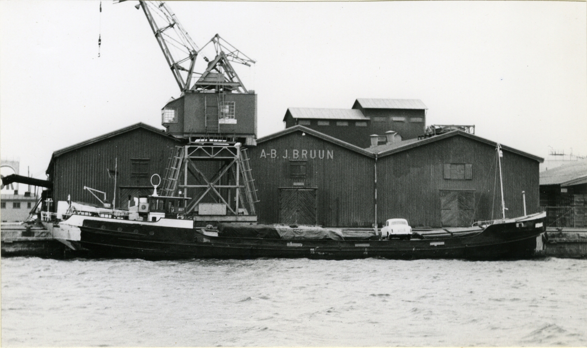 Ägare:/1968-74/: Reinhold Becker. Hemort: Heiligenhafen.