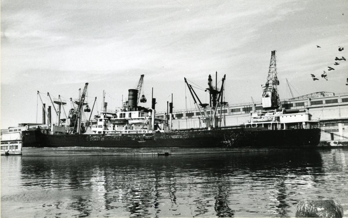 Ägare:/1968-72/: Société dÂ´Avances Commerciales S.A. Hemort: Mogadiscio.