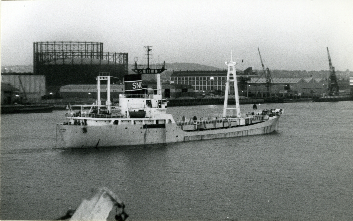 Ägare:/1954-78/: Société Navale Caennaise S.A. Hemort: Caen.