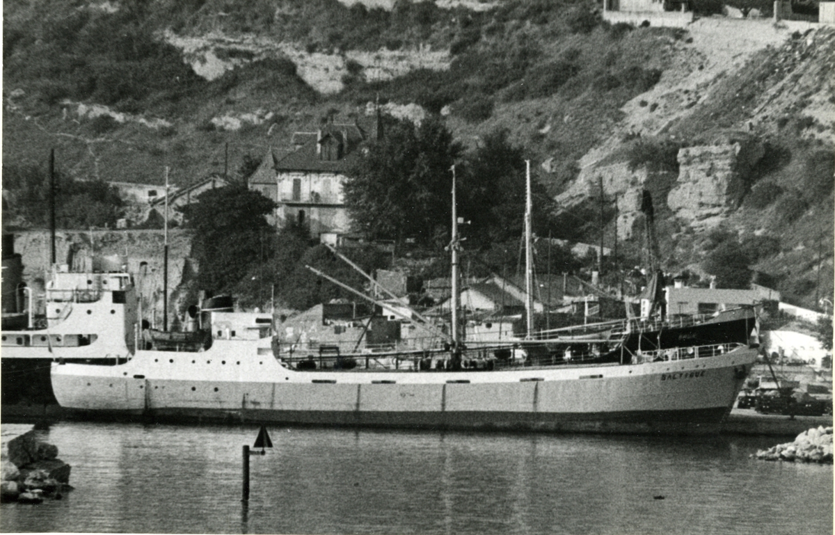 Ägare:/1967-69/: Emeraude Maritime S.A. Hemort: La Rochelle.