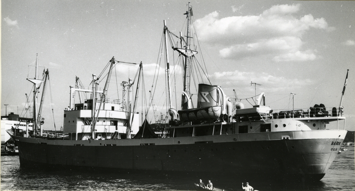 Ägare:/1950-71/: A/S Jelölinjen. Hemort: Oslo.