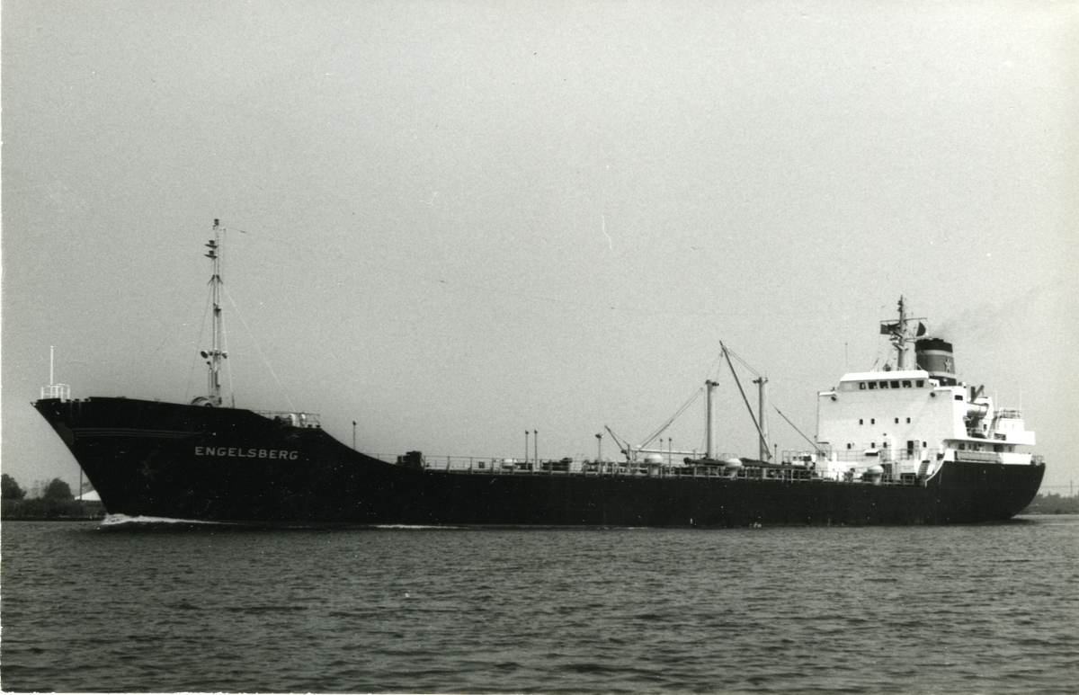 Ägare:/1969-84/: AB Nynäs Petroleum. Hemort: Stockholm.