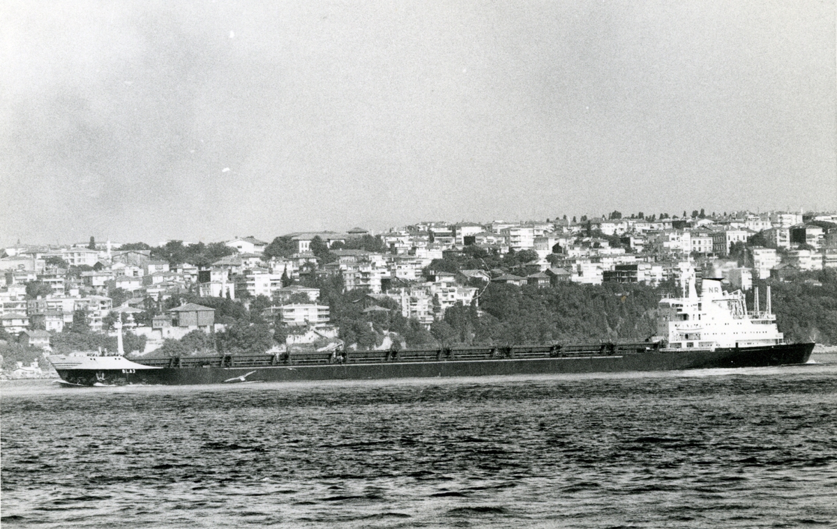 Ägare:/1978-83/: NAVROM, Navigation Roumaine Maritime & Fluviale. Hemort: Constanta.