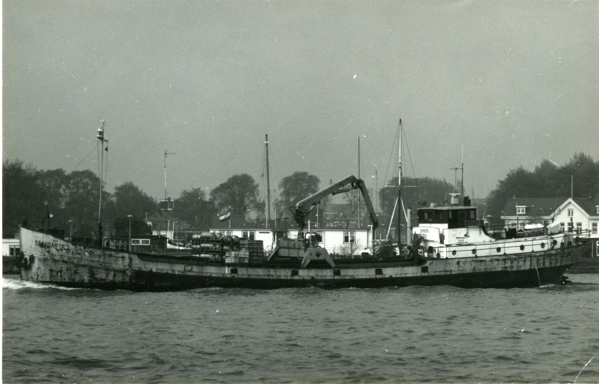 Ägare:/1976-1980/: Terschellinger Stoomboot Mij. B.V. Hemort: Terschelling.