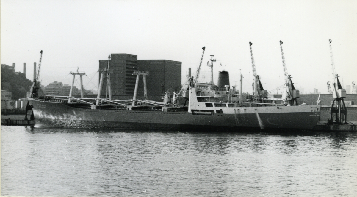 Ägare:/1966-85/: Mitsui - O.S.K. Lines K.K. Hemort: Osaka.