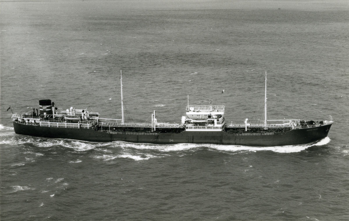 Ägare:/1956-73/: B.P. Tanker Co.Ltd. Hemort: London.
