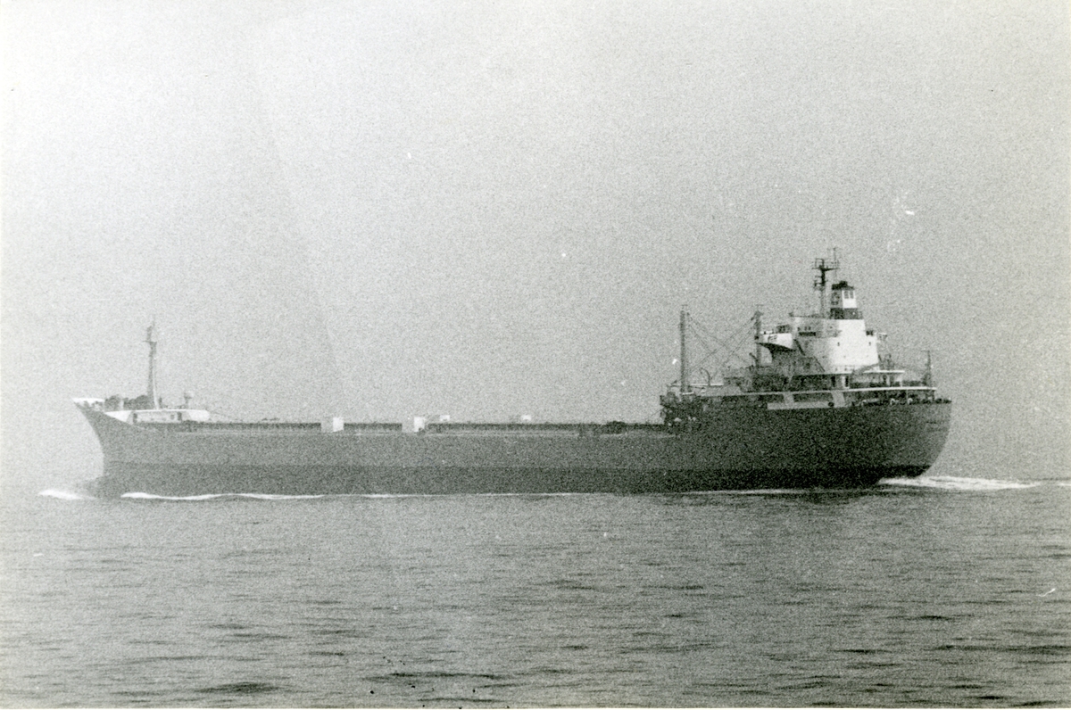 Ägare:/1966-85/: Vulcan Shipping Co. S.A. Hemort: Peiraievs.