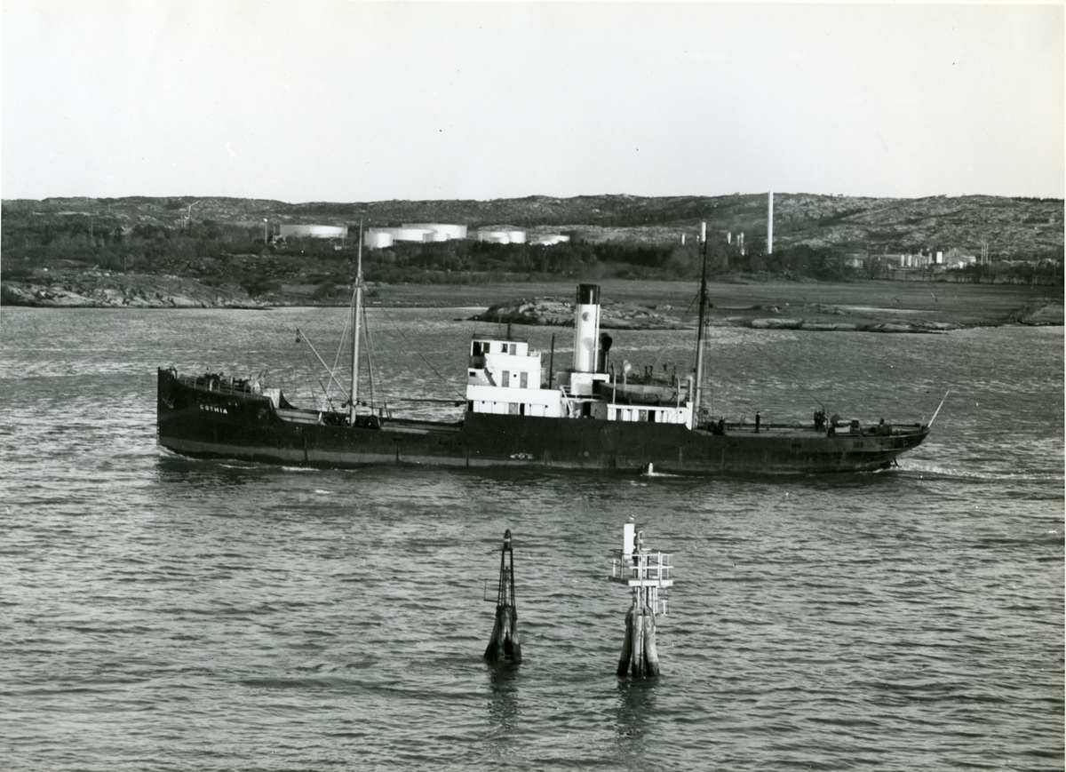 Carl Mathies som Gothia, ägare:/1941-45/: Rederi AB Sylvia, Göteborg.
Ägare:/1952-57/: L.F. Mathies & Co. Hemort: Hamburg.