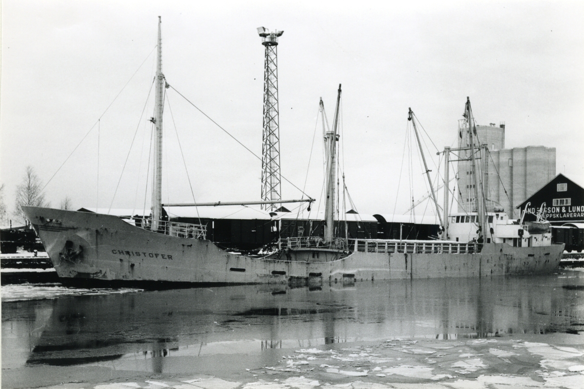 Ägare:/1956-64/: Sten A. Olsson Handels AB. Hemort: Göteborg.
Firman ändrad 1962 till Stena AB.