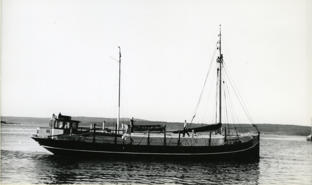 Ägare:/1951-54/: Claus Friedr. Speck's dödsbo. Hemort: Hamburg.