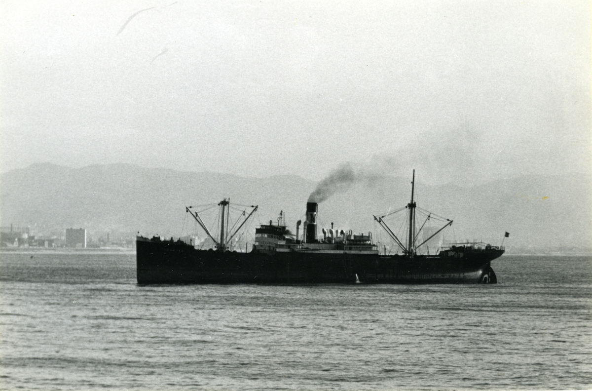 Ägare:/1926-69/: CompaÃ±ia Naviera Vascongada. Hemort: Bilbao.