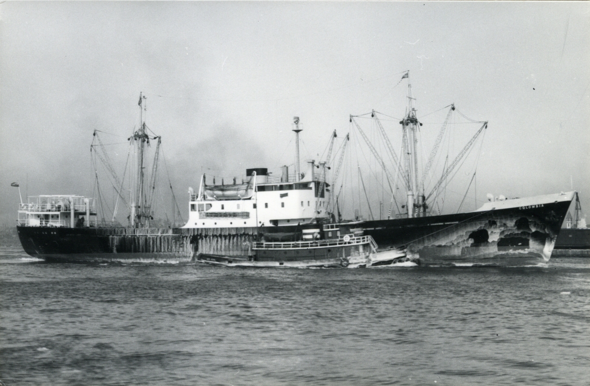 Ägare:/1947-47/: Compania Elliot de Navegacion & Tierras S.A. Hemort: Ciudad de Panama.