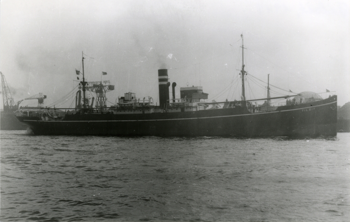 Ägare:/1956-70/: Compania de Navegacion Aguila, Ltda. Hemort: Panama.