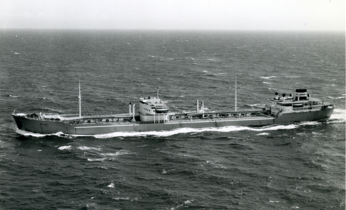 Ägare:/1965-76/: Rederi AB Sally. Hemort: Mariehamn.