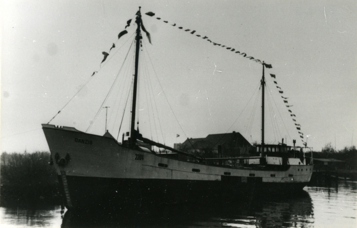 Ägare:/1940-51/: Jonny H. Jonas. Hemort: Hamburg.