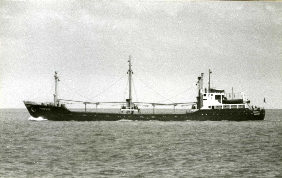 Ägare:/1960-65/: Koehn & Bohlmann Reederei K.G. Hemort: Hamburg.