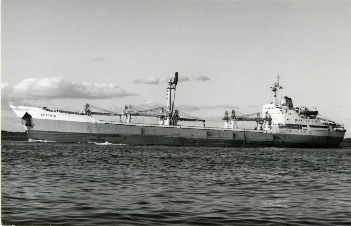 Ägare:/1965-71/: Felicia Efi Compania Naviera S.A. Hemort: Peiraievs.