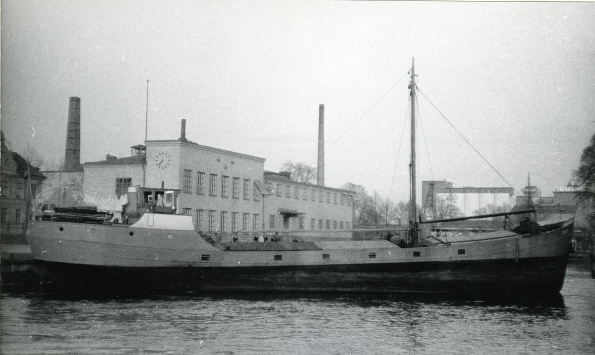Ägare:/1939-60/: Heinrich Raap. Hemort: Hamburg.