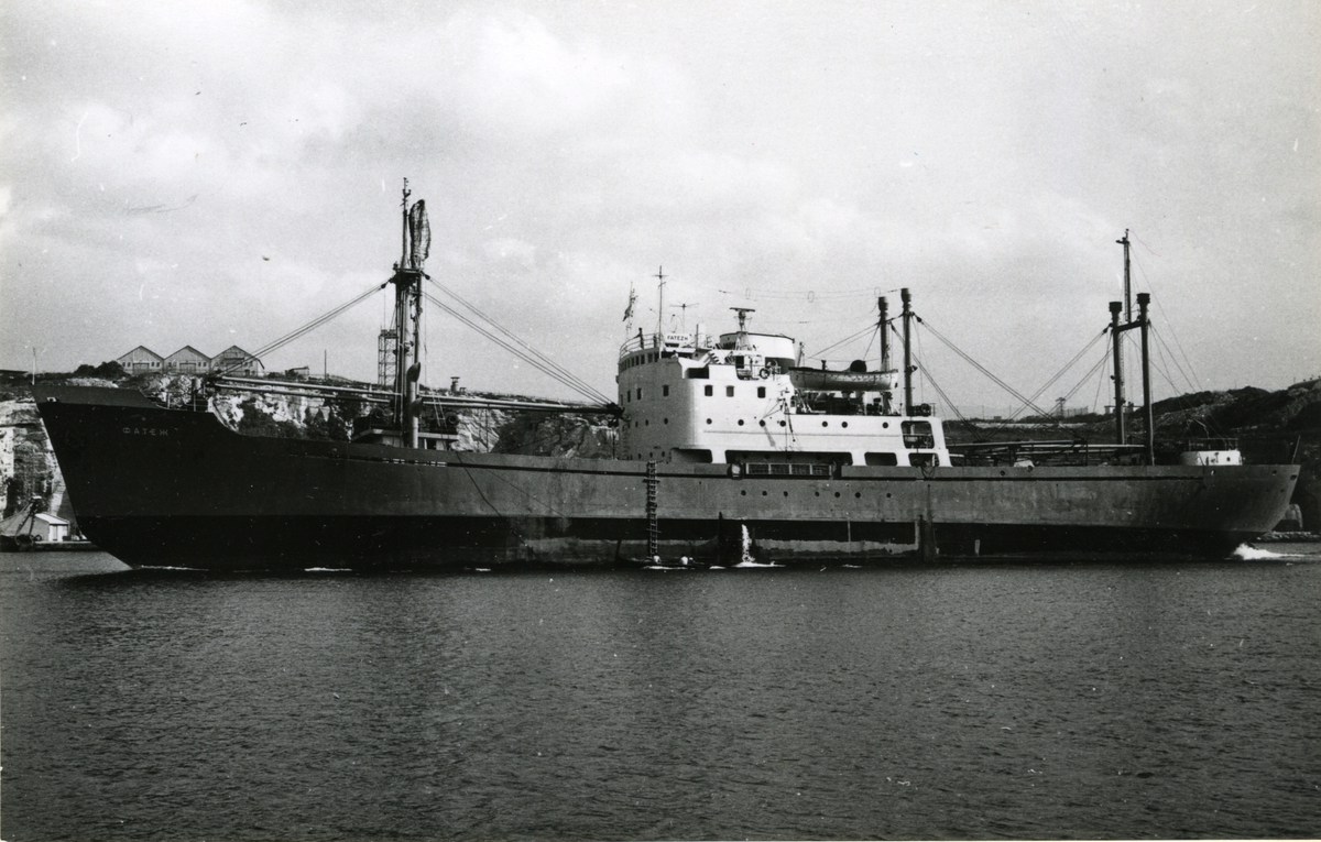 Ägare:/1969-83/: S.S.S.R. Azov Shipping Co. Hemort: Zhdanov.
