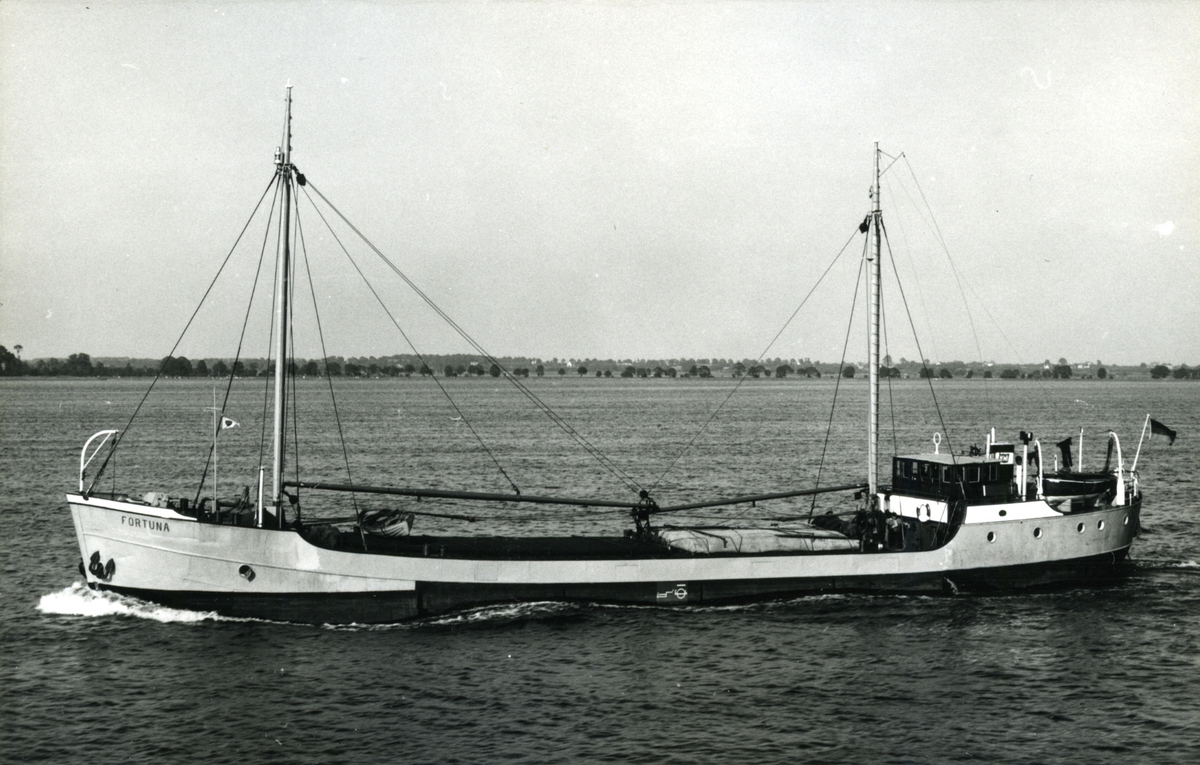 Ägare:/1964-77/: Hans-Peter Funck. Hemort: Hamburg.