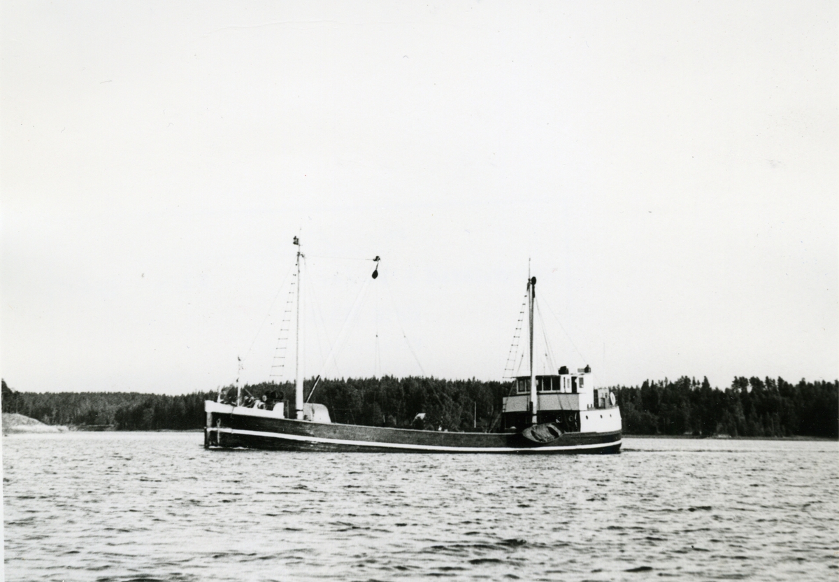 Ägare:/1954-61/: Åke Groth AB. Hemort: Sjötorp.