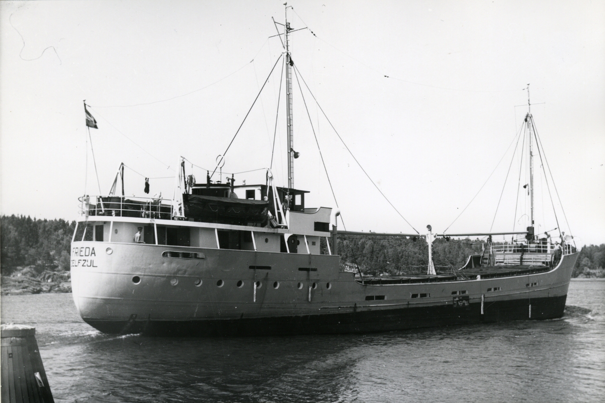 Ägare:/195 -55/: E.G. Smith. Hemort: Delfzijl.