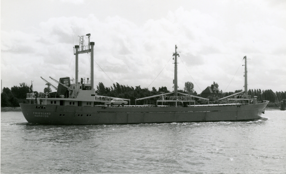 Ägare:/1972-85/: Partenreederei M/S Friesland. Hemort: Hamburg.