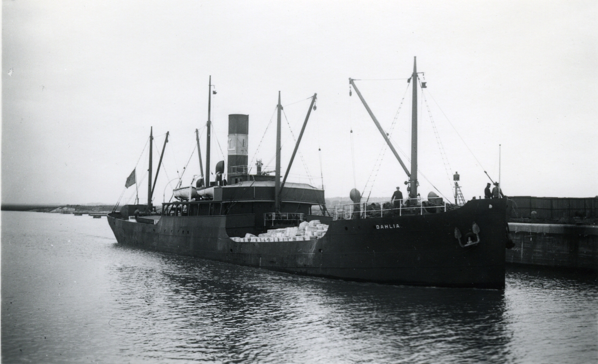 Ägare:/1907-18/: Nordiska Rederi AB. /1914-40/: Rederi AB Svenska Lloyd. Hemort: Göteborg.