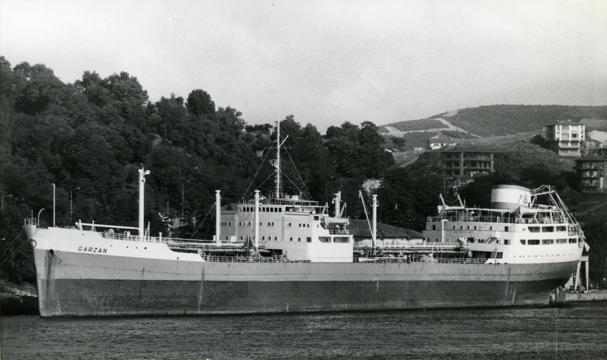 Ägare:/1960-82/: D.B. Deniz Nakliyati T.A.S. Hemort: Istanbul.