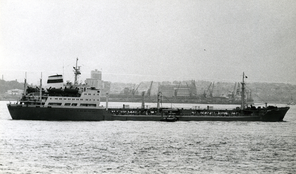 Ägare:/1966-89/: S.S.S.R. - Novorossiysk Shipping Co. Hemort: Novorossiysk.