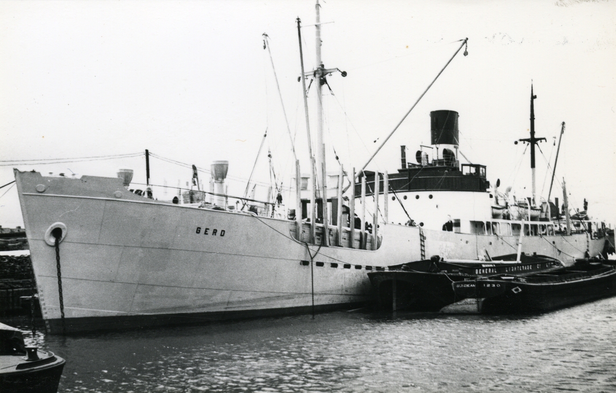 Ägare:/1935-40/: A/S Dampskibsselskabet Torm. Hemort: Köbenhavn.