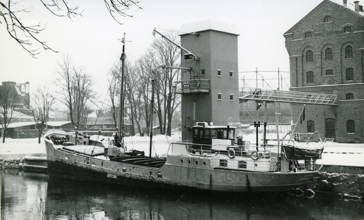 Ägare:/1962-67/: Harmen Karssies. Hemort: Groningen.