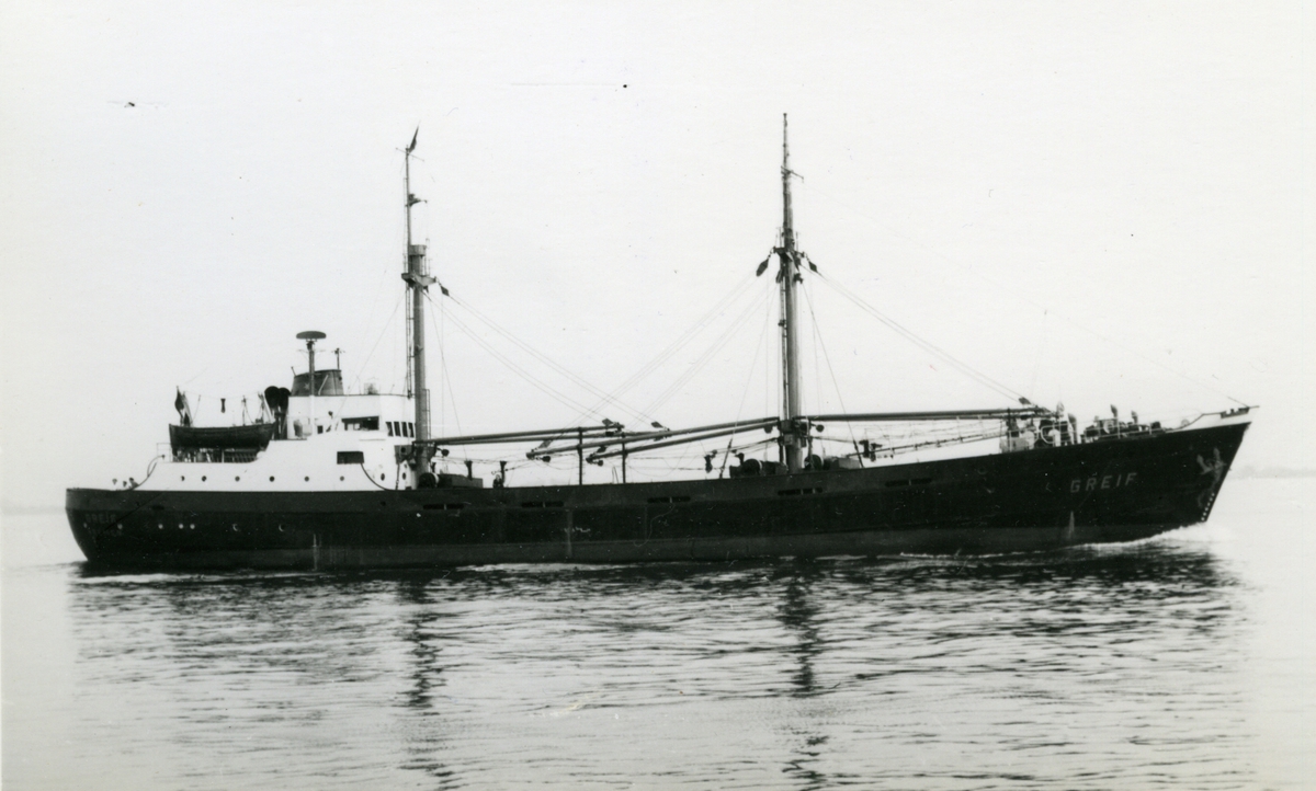 Ägare:/1952-60/: Argo Reederei Richard Adler & Söhne. Hemort: Bremen.