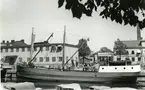 Ägare:/1959-62/: ett partrederi, Huvudredare: Ture Åkerberg. Hemort: Mariehamn.