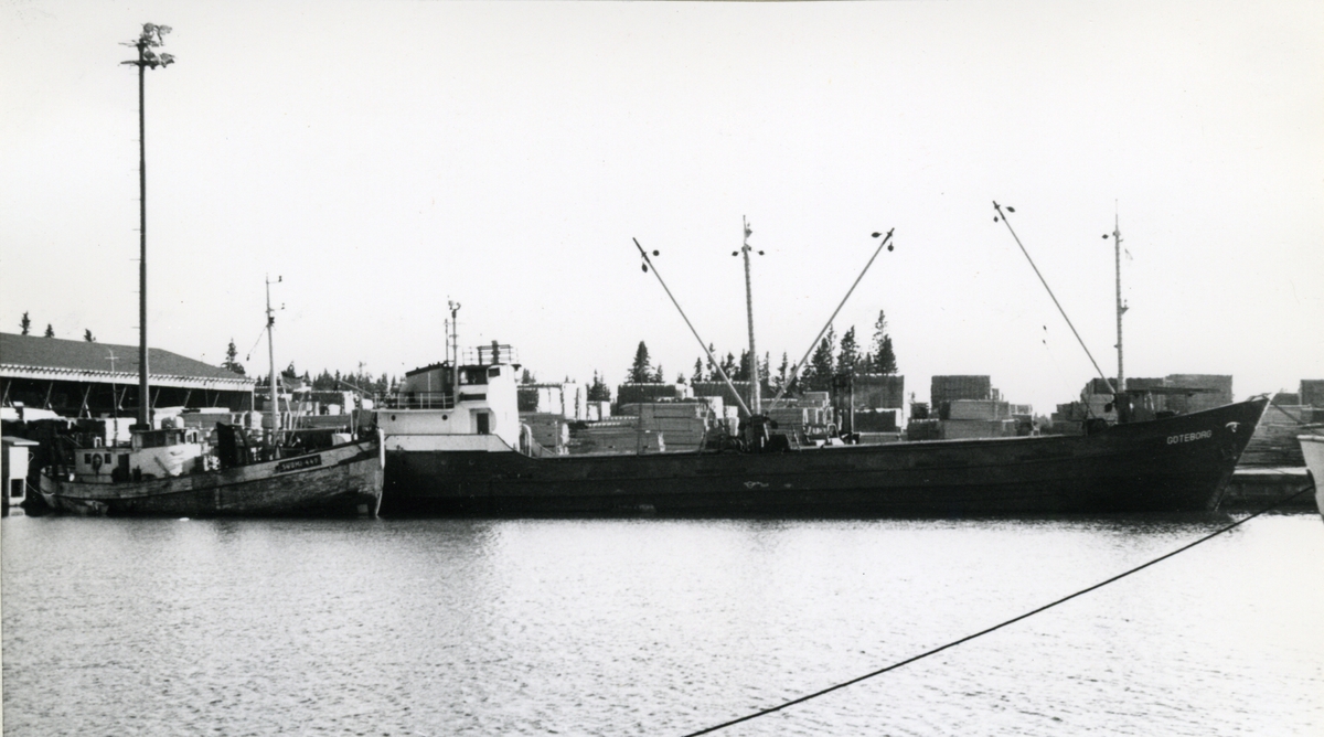 Ägare:/1961-68/: Rudolf Fiedler. Hemort: Hamburg.