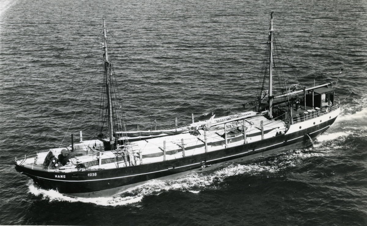 Ägare:/1950-57/: Jürgen Heinrich Breuer. Hemort: Hamburg.
