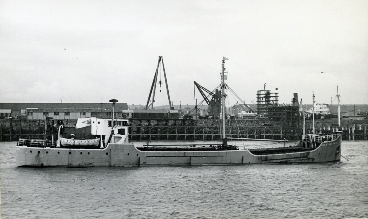 Ägare:/1957-74/: Hull Gates Shipping Co. Ltd. Hemort: Hull.